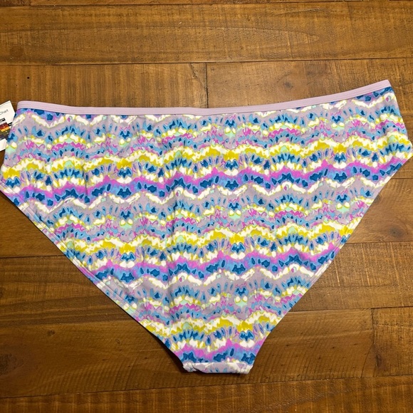 Time and Tru Wave Print Bikini Bottom - Picture 3 of 10